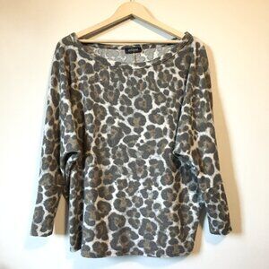 Made in Canada Jaguar Print Soft Dolman Sleeve Top - Small